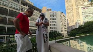 Sheik Árabe Veio Pro Brasil Na Copa, Junto Com O Guia, Pegaram As Torcedoras Gostosas No Hotel E Meteram Gostoso AtÉ O Cuzinho Delas Ficar Rosinha – VÍdeo Completo No Red