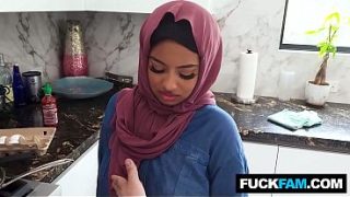 Ebony Hijabi Cewek Nakal Lagi Belajar Jadi Nakal Banget Bareng Hadiya Honey Sama Allen Swift