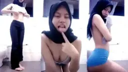 Cewek Jilbab Mulus Cantik Abis, Bikin Ngaceng Minta Dijilat