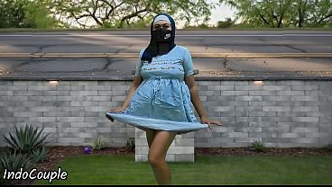 Hijab Mahasiswi Muslim Jogging Di Tempat Umum, Ngentot Bayar Demi Duit