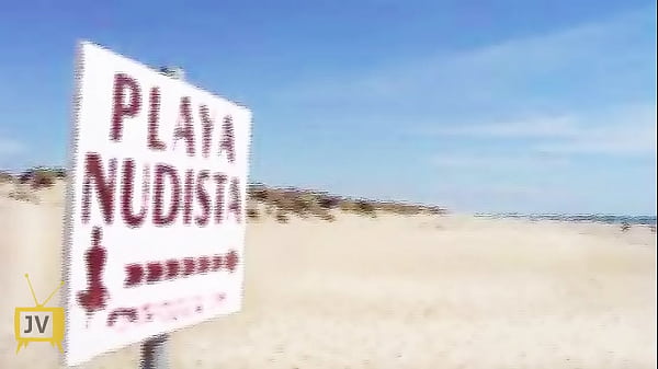 Di Pantai Bugil Bareng Keluarga, Ngentot Lihat Tubuh Telanjang.