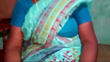 Ibu Rumah Tangga India Bergairah Main Seru Dengan Pemuda Tamil.